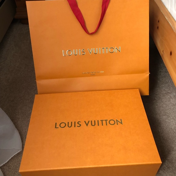 SOLD❗️BNWT LV Bundle - Picture 3 of 6